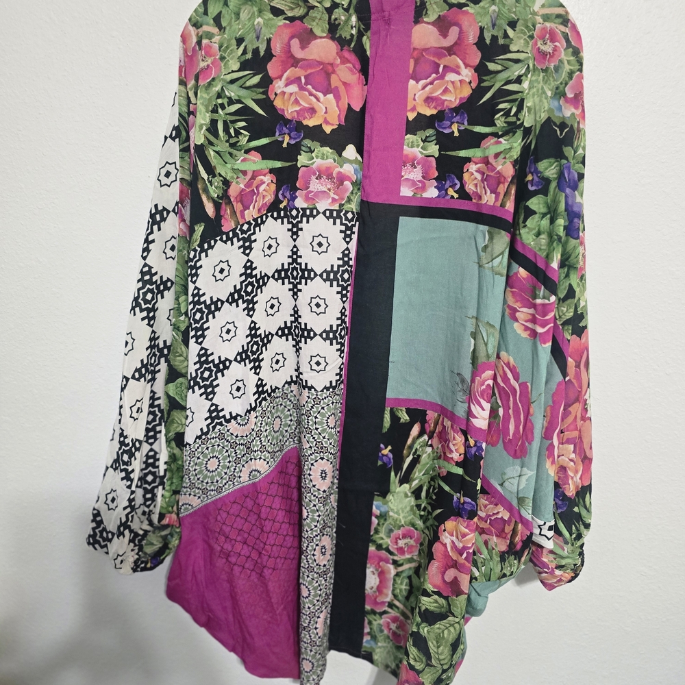 Anthropologie Floral and Geometric Kimono - Pink, Green, Black - Picture 5 of 9